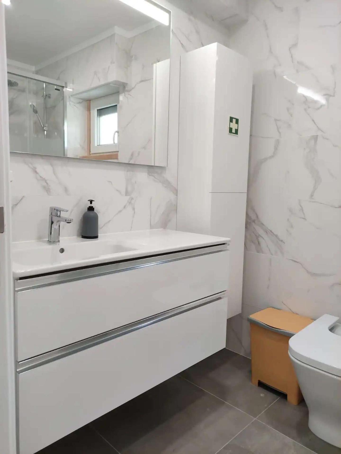 Spacious 26 Apartment